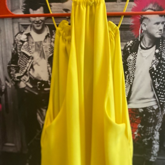 Yellow Blouse - Picture 5 of 8